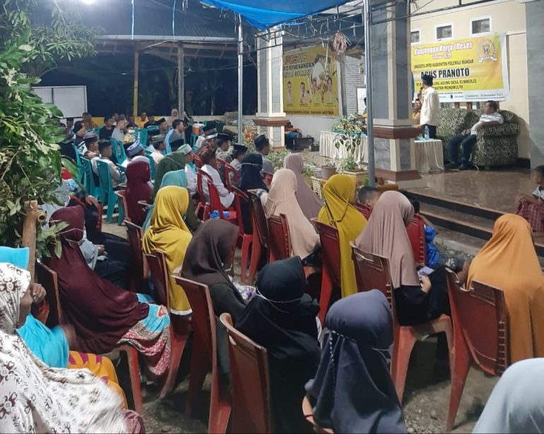 Ketua Komisi IV DPRD Polewali Mandar Agus Pranoto Kunjungan Kerja dan Reses di Dusun Tulung Agung Desa Sumberjo Kecamatan Wonomulyo Kabupaten Polewali Mandar pada Sabtu Malam (18/12/2021)