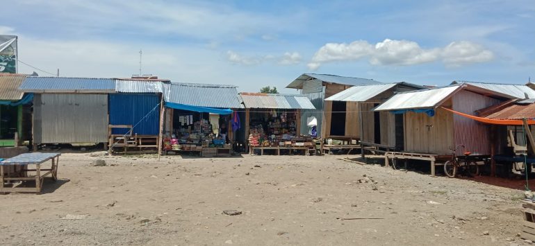 Pasar Rakyat Luyo