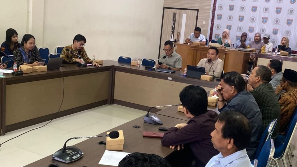 terkait pembangunan manusia dan kesejahteraan masyarakat.